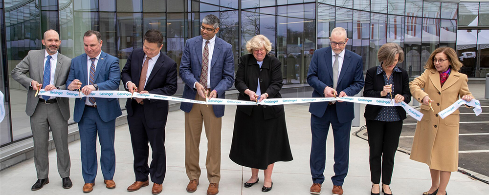 Geisinger Holds Ribbon Cutting for Frank M. and Dorothea Henry Cancer Center Expansion